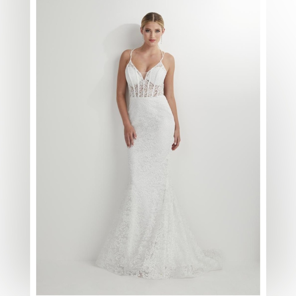 Designer Bridal Sample White Lace Mermaid Wedding Gown SZ 2 NWT Style 12904